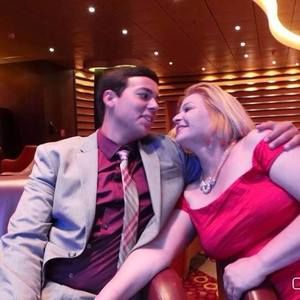 Meet your Posher, Farida